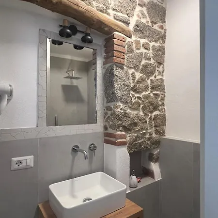 Crispi Mmg Apartment *